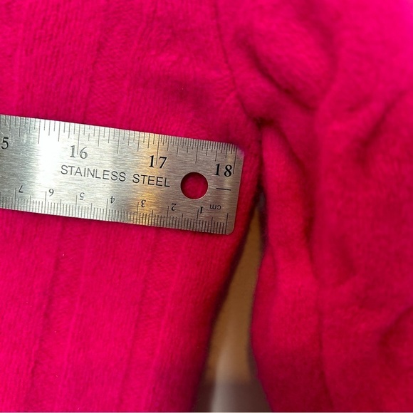 Banana Republic black label hot pink barbiecore 100% merino wool sweater - Picture 6 of 12